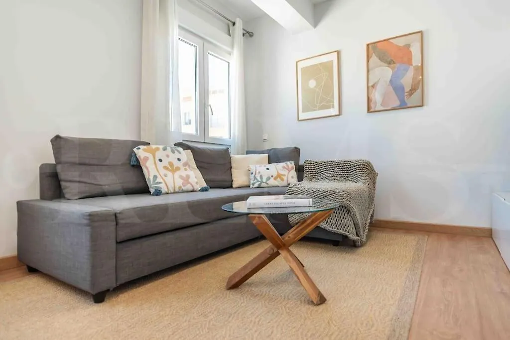 Commodious Apartment Near Center By Rems Málaga